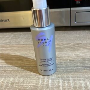 Studio One Thermal Protect Styling Shield